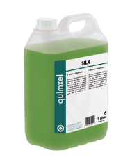 SILK - NETTOYANT MULTI USAGES PARFUMES - BIDON DE 5 L SILK - NETTOYANT MULTI USAGES PARFUMES - BIDON DE 5 L